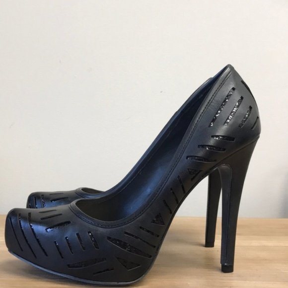 BCBGeneration Women's Prague Pump - Picture 4 of 8